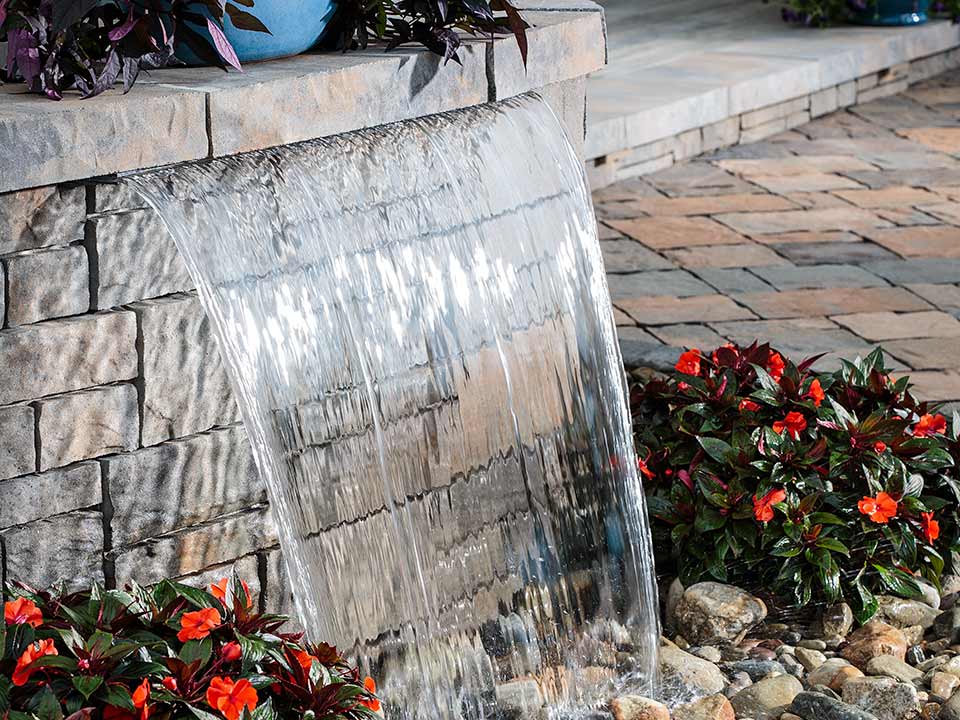 Retaining Walls Water Features | NPT Water Features